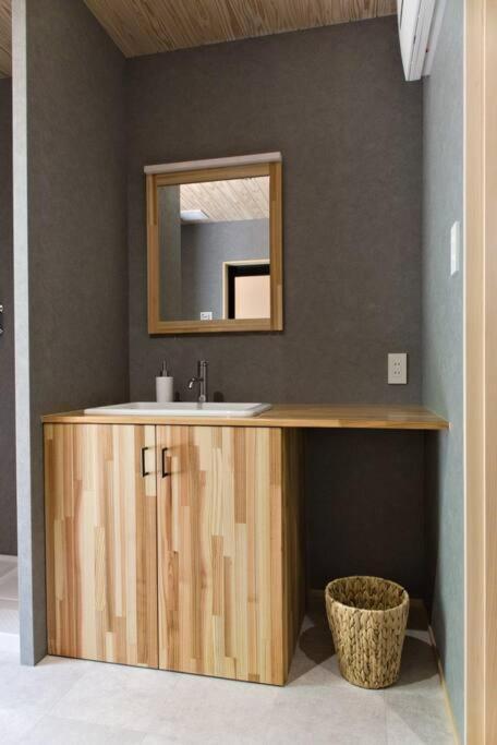 Hinoki No Ie - Cottage With Natural Hot Spring In A Cypress Bathtub Shika Ngoại thất bức ảnh