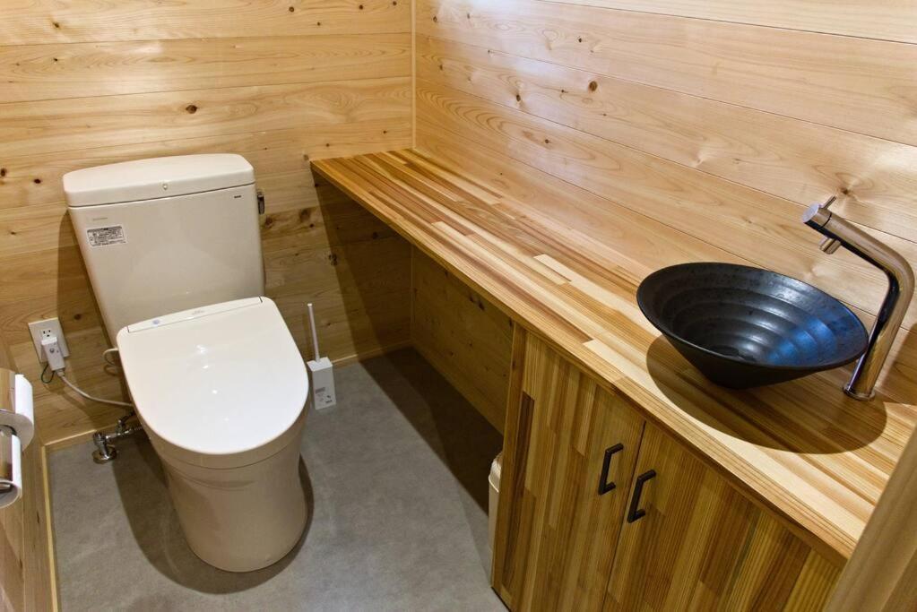 Hinoki No Ie - Cottage With Natural Hot Spring In A Cypress Bathtub Shika Ngoại thất bức ảnh
